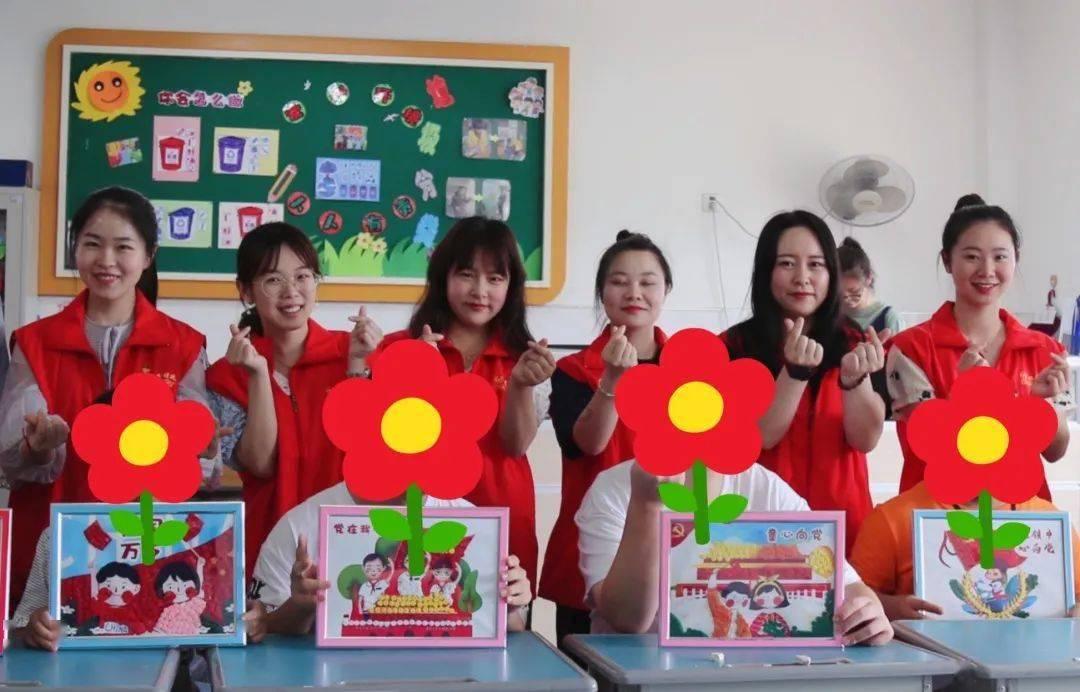 卡通红色汽车拼图